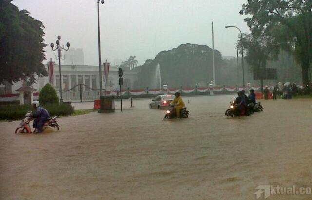 Pagi Tuding Sabotase, Siang Ahok Salahkan Pompa 'Loyo'