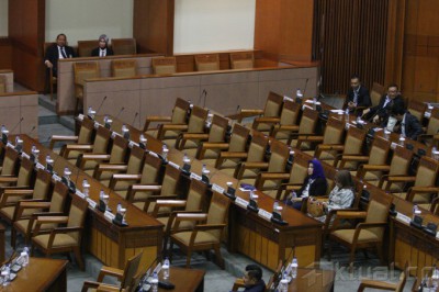 Paripurna DPR Hanya Dihadiri Separuh Anggotanya