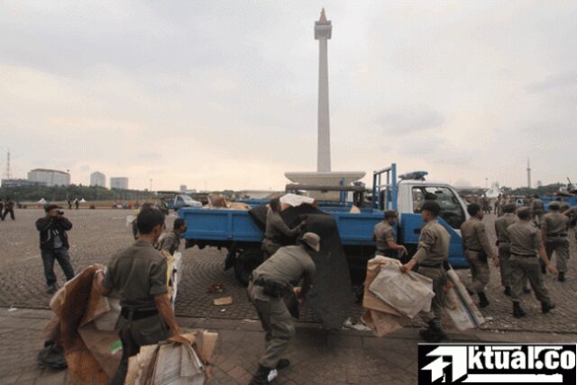 Pedagang Keluhkan Pembagian Relokasi PKL Monas