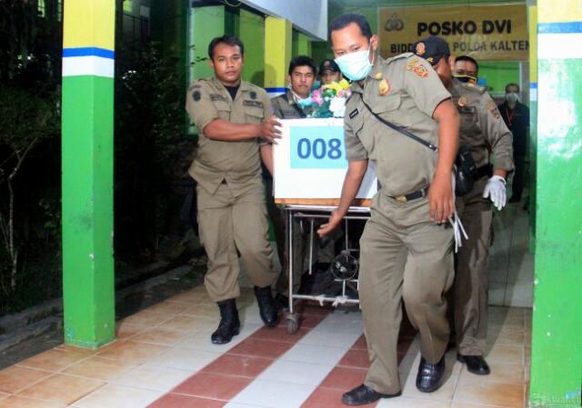 Peduli Jatuhnya Pesawat AirAsia QZ8501, Banyak Pihak Dirikan Tenda Bantuan