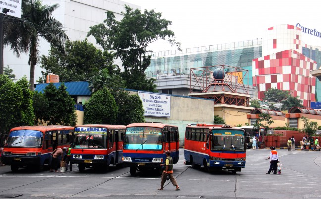 Pelajar Keluhkan Naiknya Tarif Angkutan Umum