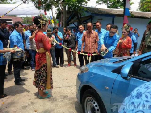 Pemkot Semarang Pacu Sopir Taksi Pakai Bahasa Asing