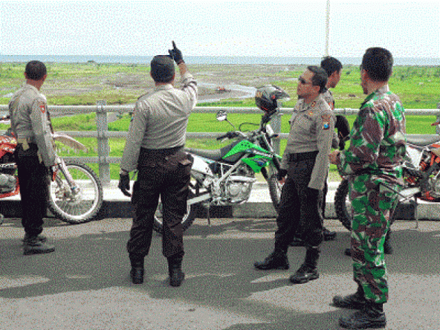 Penambangan Pasir Ilegal di Lumajang Terus Menjamur
