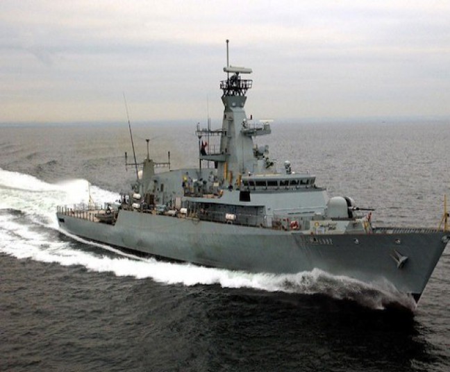 Pencarian AirAsia, TNI Berangkatkan KRI Usman Harun dan Frans Kaisiepo