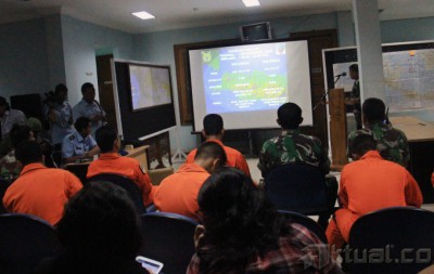 Persiapan Pencarian Jatuh Pesawat AirAsia QZ8501