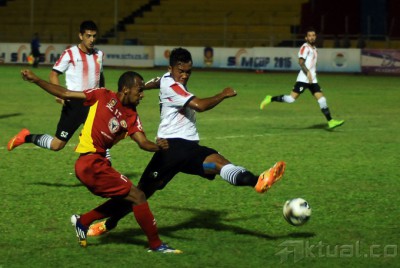 Persija Kalahkan Semen Padang 4 - 1