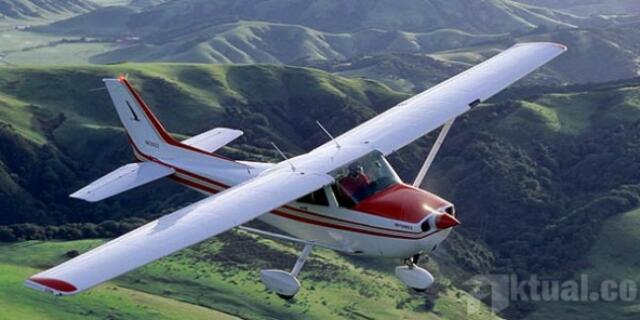 Pesawat Jatuh, Tujuh Penumpang Tewas