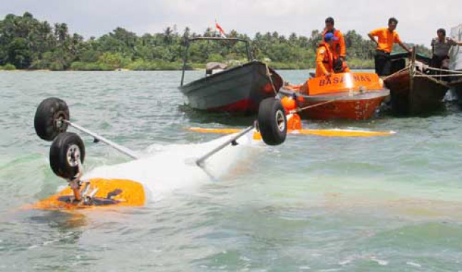 Pesawat Pilatus Porter Jatuh di Minahasa Utara, Warga Temukan Potongan Tubuh