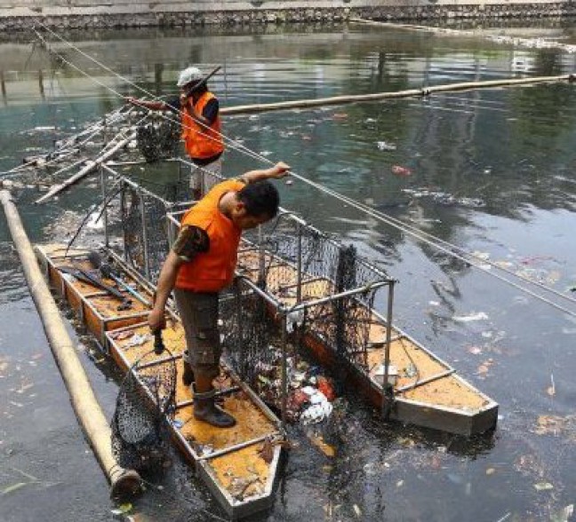 Petugas Kebersihan Berharap Dapatkan Jamsos dan Asuransi Kesehatan