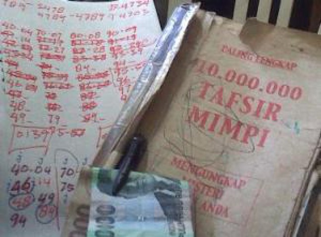 Polisi Tangkap Bandar Judi Togel