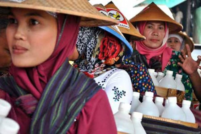 Puluhan Peserta Masuk Final Ratu Jamu Gendong 2014