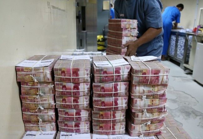 Rupiah Menguat 80 Poin Rp13.121