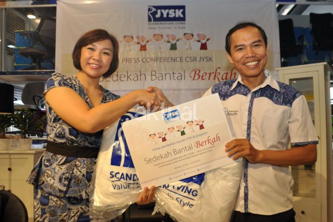 Sedekah Bantal Berkah-2