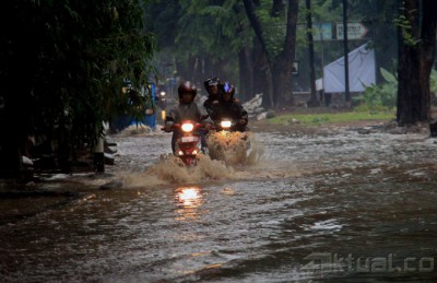 Sejumlah Jalan di Jakarta Tergenang Air