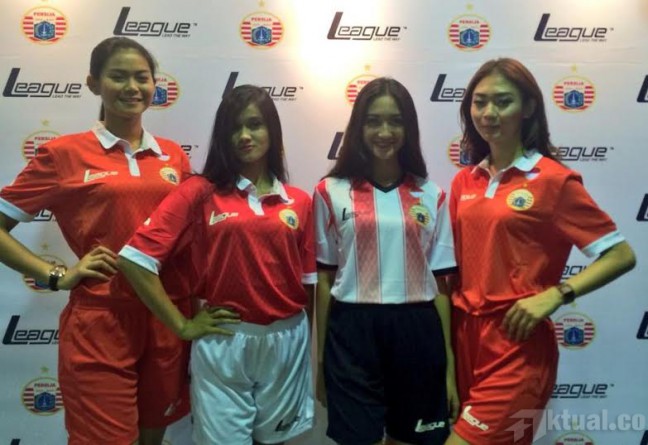 Semangat Arungi ISL 2015, Persija Luncurkan TIga Kostum Baru
