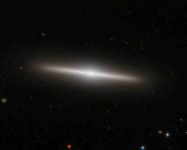 Seperti Ini Galaksi “IC 335” Menakjubkan di Alam Semesta