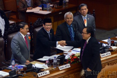 Sidang Paripurna Memperjuangkan Program Pembangunan Daerah Pemilihan