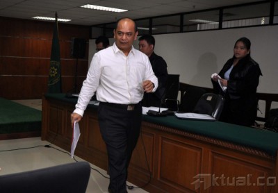 Sidang Perdana Gulat Mendali Emas Manurung