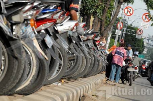 Sudinhub Jakpus: Perhari, 50 Kendaraan Parkir Liar Terjaring