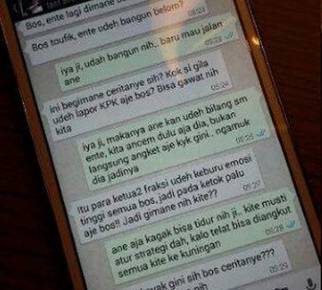 Taufik dan Lulung Kompak Bantah Pemberitaan Percakapan Whatsapp