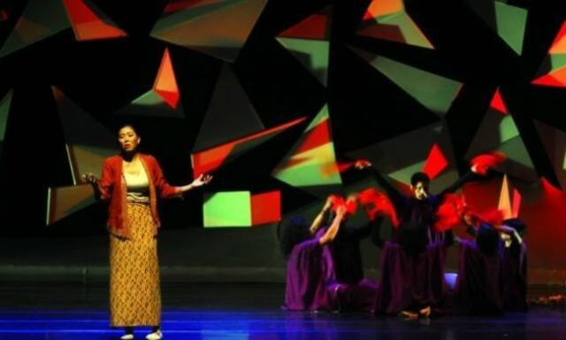 Teatrikal 'HorniKULTura' Protes Kebijakan Pemkot Semarang