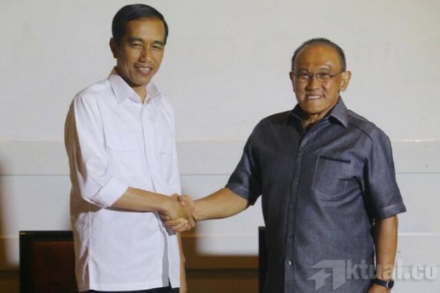 Temui Ical, Jokowi Akui Adanya Kekuatan Lain