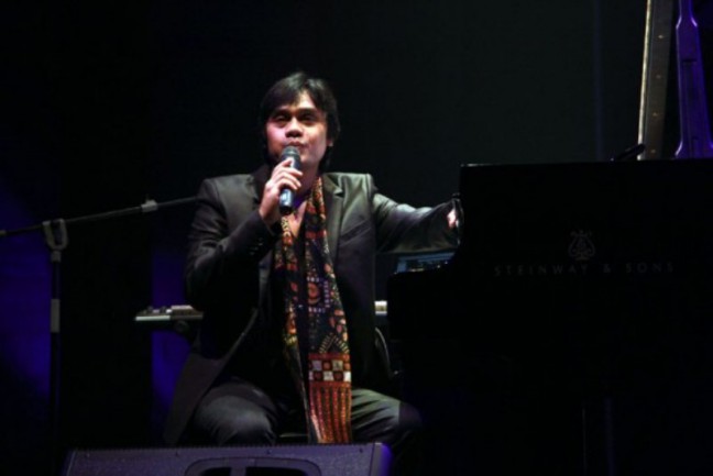 Terkejut Didi Petet Wafat, Ini Kenangan Istimewa Dwiki Dharmawan kepada Almarhum