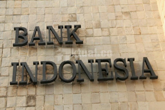 Tidak Ada E-KTP, Tidak Akan Dilayani di Bank