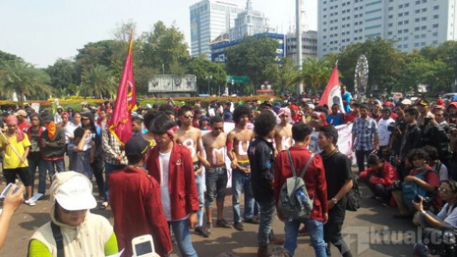 Tindakan Represif Aparat, Aktivis Palu Ajak Kaum Tani dan Buruh Bersatu