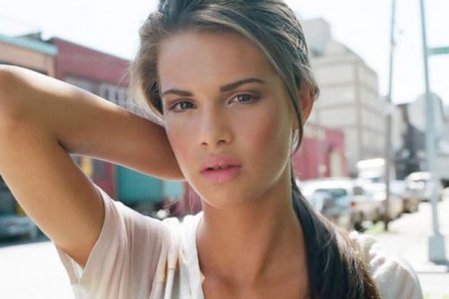 Tips bagi Wajah Anda Tetap Fresh Saat Berpergian