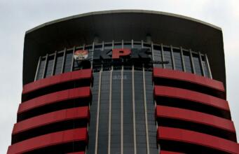 Uji Nyali Pimpinan KPK di Perkara “Buku Merah”