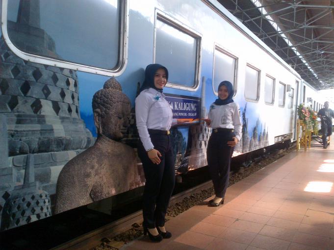 Peresmian kereta api bertema Borobudur
