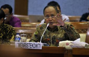 Menristek: Dibiayai Triliunan, Hasil Penelitian Perguruan Tinggi Teronggok di Perpustakaan