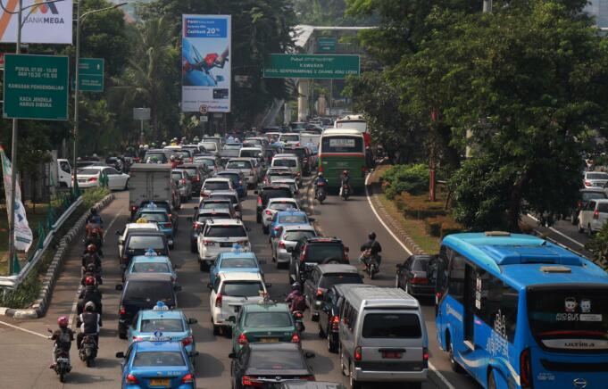Macet-Jakarta-9-5-2016 (5)