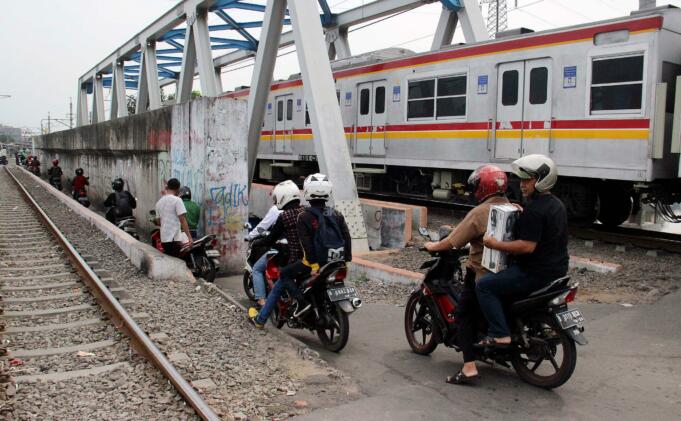 Perlintasan-Motor-20-6-2016 (42)