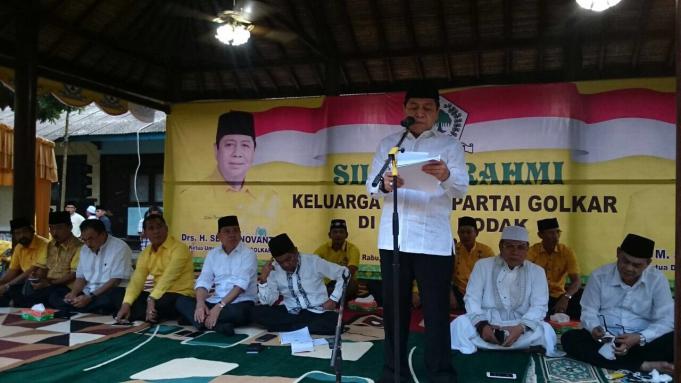 Ketua Umum, Setya Novanto bersama rombongan DPP Partai Golkar saat berkunjung ke Ponpes Yatofa, Lombok, NTB, Rabu 15 Juni 2016