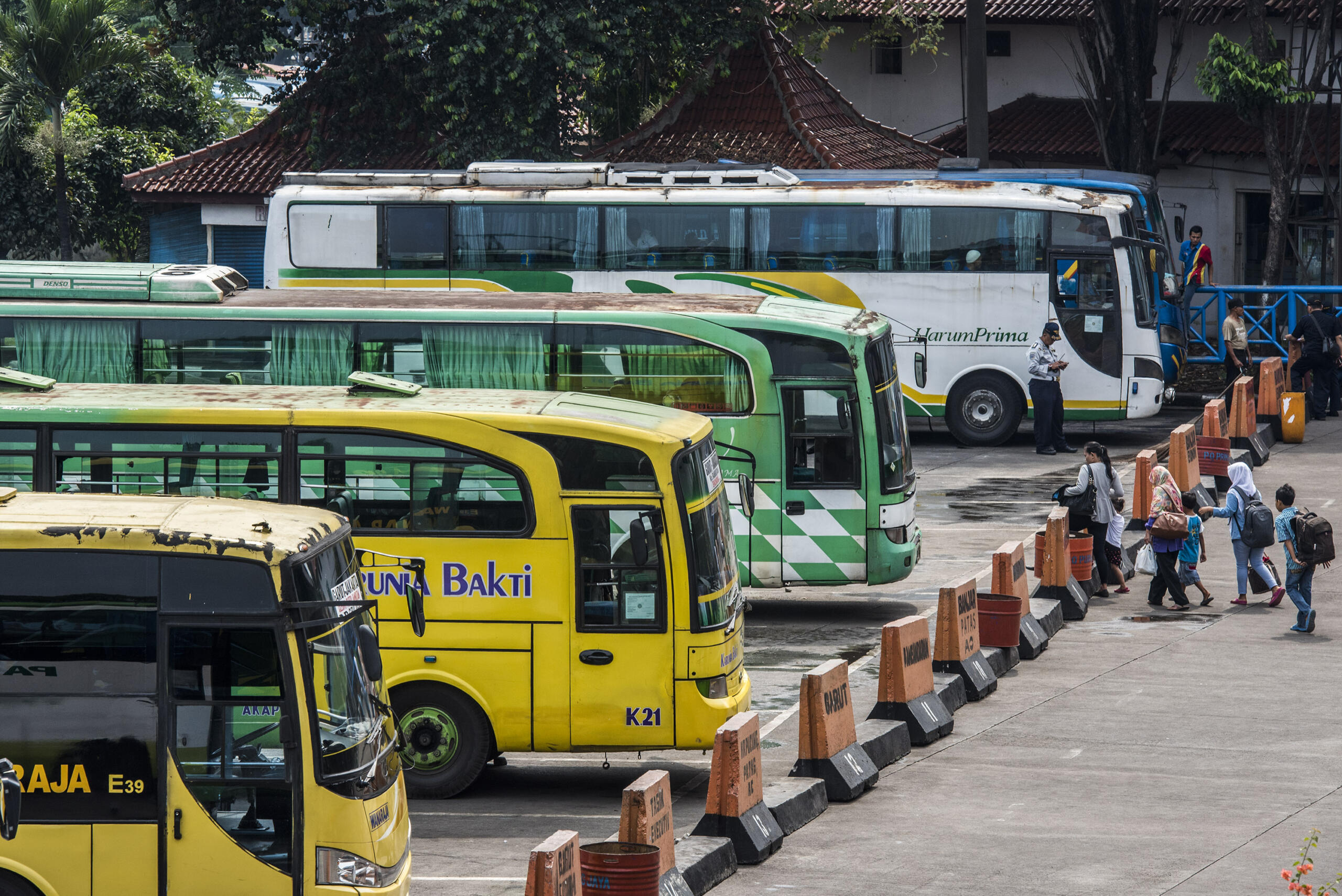 Sah, Tarif Bus AKAP Kelas Ekonomi Naik 34 Persen - Aktual.com