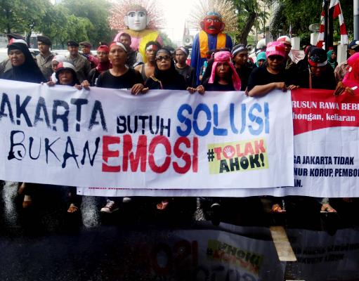 Aksi Massa Tolak Pencalonan Ahok di KPU DKI Jakarta