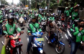 Tolak Sistem Aplikasi Baru, Ribuan Driver Gojek Mogok Beroperasi