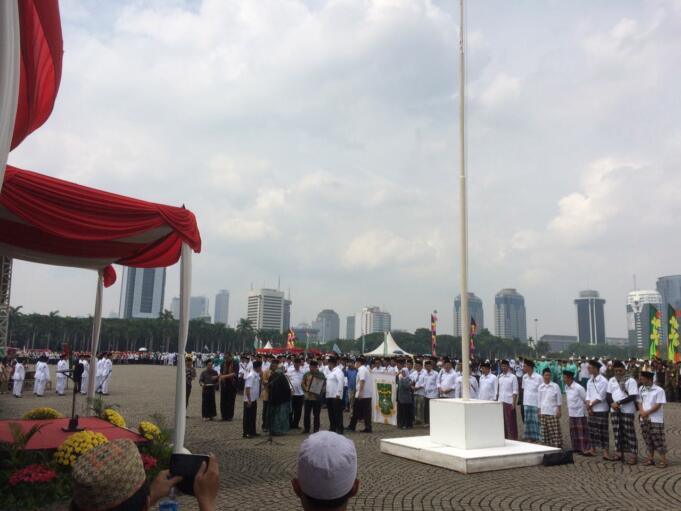 Upacara Hari Santri Nasional di Tugu Monas (Foto: Fadlan Syiam Butho)