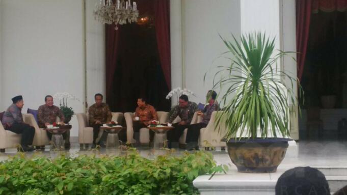 Presiden Jokowi saat menerima Kunjungan Pimpinan DPR RI di Istana Negara