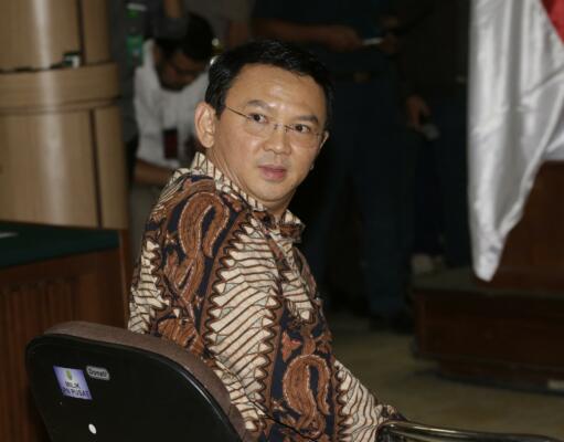 Ahok Jalani Sidang Perdana Dugaan Penistaan Agama