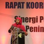 Dalam arahannya Menteri Sosial Khofifah Indar Parawansa meminta jajaran pemerintah daerah dan dinas sosial di seluruh Indonesia untuk meningkatkan kualitas pelayanan kepada penerima manfaat berbagai program pengentasan kemiskinan. AKTUA/Munzir