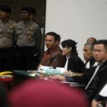 Gubernur Non Aktif Basuki Tjahaja Purnama Menghadiri sidang Lanjutan Kasus Dugaan Penistaan Agama di Auditorium Kementrian Pertanian, Jakarta, Selasa, 31 Januari 2016. Sidang lanjutan yang ke delapan ini diagendakan mendengarkan keterangana saksi salah satunya ketua MUI, Ma'aruf Amin dan anggota KPUD DKI Jakarta Dahlia. Pool/JP/Seto Wardhana