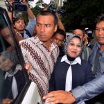 Mantan Deputi Gubernur Bidang Kebudayaan Provinsi DKI Jakarta, Sylviana Murni memberi keterangan kepada wartawan usai diperiksa penyidik Bareskrim Polri, di Gedung Ombudsman, Jakarta, Senin (30/1/2017). Sylvi yang juga Calon Wakil Gubernur DKI Jakarta nomor urut 1 itu diperiksa sebagai saksi terkait dugaan korupsi pembangunan Masjid Al-Fauz yang dibangun dikomplek kantor Wali Kota Jakarta Pusat pada tahun 2010-2011 menggunakan duit APBD sebesar Rp27 Miliar pada masa pemerintahan Gubernur Fauzi Bowo. AKTUAL/Munzir