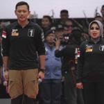 Pasangan calon Gubernur dan Wakil Gubernur DKI Jakarta no urut satu, Agus Harimurti Yudhoyono - Sylviana Murni saat menghadiri kampanye akbar Satukan Jakarta di Lapangan Soemantri Brodjonegoro, Jakarta, Sabtu (11/2). Kampanye akbar ini bertujuan untuk menyatukan tekad, hati, pikiran dan perjuangan untuk Pilgub DKI pada 15 Februari 2017. AKTUAL/Tino Oktaviano