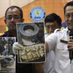 Dalam jumpa persnya Badan Narkotika Nasional (BNN) berhasil mengungkap pengiriman sabu asal Malaysia sebanyak 21 kg melalui perbatasan oleh jaringan lembaga pemasyarakatan (lapas) Pontianak Kalimantan Barat. Petugas mengamankan 6 orang pelaku masing-masing berinsial BW alias Planet, H alias Iyan, GV alias Valen, N alias Nonot, DH alias Mangap dan S alias Ahmad. AKTUAL/Munzir