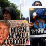 Sejumlah aktivis dari berbagai elemen yang tergabung Front Perjuangan Rakyat (FPR) menggelar aksi di depan kedutaan Amerika Serikat, di Jakarta, Senin (6/2/2017). Mereka mengutuk kebijakan Presiden Amerika Donald Trump dan mendesak agar mencabut kebijakan warga 7 negara muslim yang dilarang masuk ke Amerika. AKTUAL/Munzir
