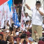 Ketua Dewan Pembina sekaligus Ketua Umum Partai Gerindra Prabowo Subianto saat kampanye akbar di Lapangan Banteng, Jakarta Pusat, Minggu (5/2/2017). Kampanye ini dihadiri berbagai elemen pendukung juga turut hadir meramaikan kampanye akbar Anies-Sandi, seperti tokoh masyarakat dan para relawan pemenangan. AKTUAL/Tino Oktaviano