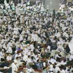 Peserta aksi damai 112 mendengarkan tausiyah dari para ulama di Masjid Istiqlal, Jakarta, Sabtu (11/2). Semula aksi 112 dirancang long march dari Lapangan Monas ke Bundaran Hotel Indonesia menjadi aksi tausiyah di Masjid Istiqlal guna mendengarkan para ulama memberikan pencerahan kepada umat. AKTUAL/Tino Oktaviano